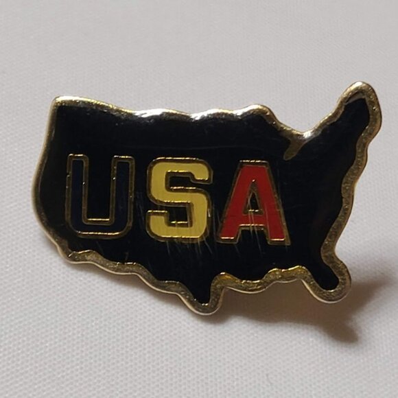 Vintage USA Map Enamel Lapel Pin 1" Gold & Black Letters in Red White & Blue - Picture 2 of 6